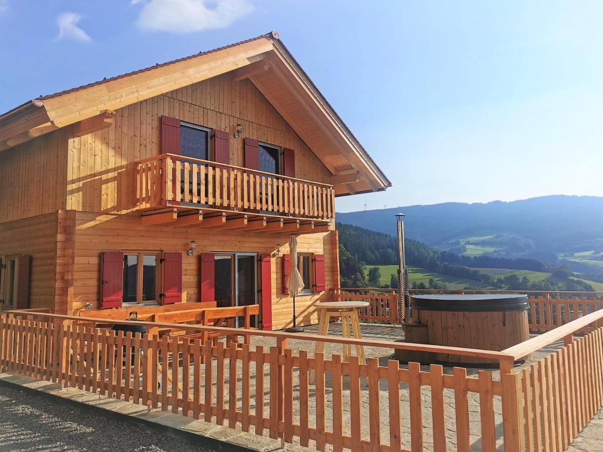 Bergchalet Am Waldrand - Pool, Sauna & Kamin Pöllauberg المظهر الخارجي الصورة